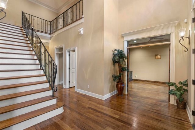 1606 Wetherborne Drive, Little Rock, AR 72211