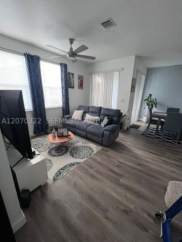 4435 SW 160th Ave 210, Miramar, FL 33027