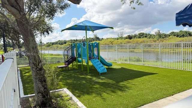 4435 SW 160th Ave 210, Miramar, FL 33027