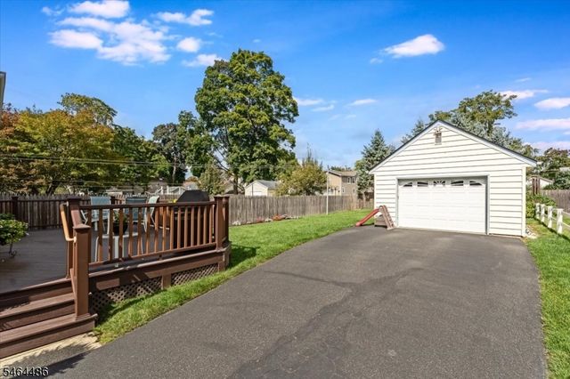 59 W Hanover Ave, Morris Plains Boro, NJ 07950
