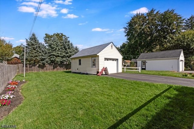 59 W Hanover Ave, Morris Plains Boro, NJ 07950