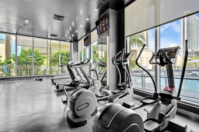 2602 E Hallandale Beach Blvd R2805, Hallandale Beach, FL 33009