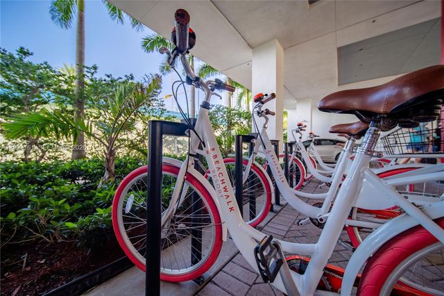 2602 E Hallandale Beach Blvd R2805, Hallandale Beach, FL 33009