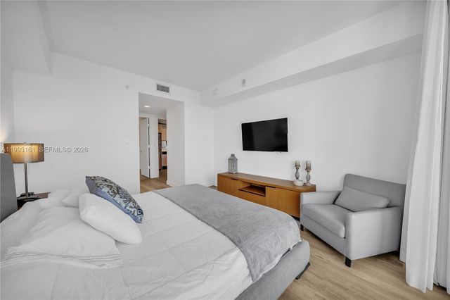 2602 E Hallandale Beach Blvd R2805, Hallandale Beach, FL 33009