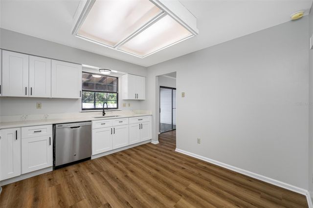 14809 WINDING CREEK COURT, Tampa, FL 33613