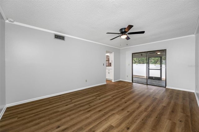 14809 WINDING CREEK COURT, Tampa, FL 33613