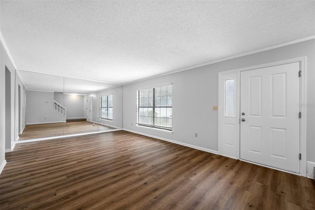 14809 WINDING CREEK COURT, Tampa, FL 33613