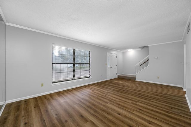 14809 WINDING CREEK COURT, Tampa, FL 33613