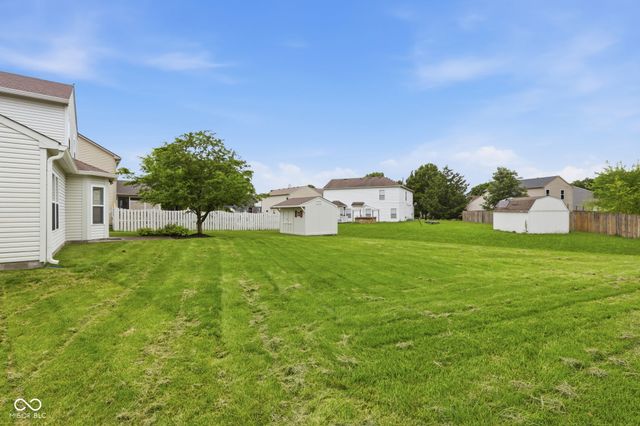 714 Laurel Wood Drive, Greenwood, IN 46143
