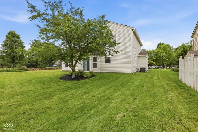 714 Laurel Wood Drive, Greenwood, IN 46143