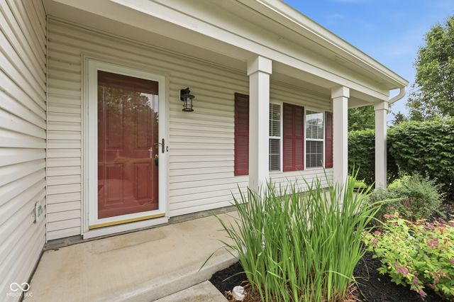 714 Laurel Wood Drive, Greenwood, IN 46143