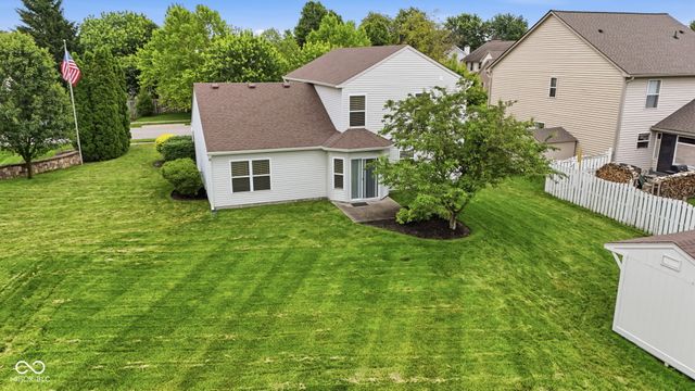 714 Laurel Wood Drive, Greenwood, IN 46143