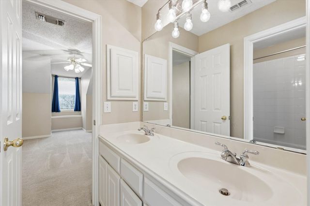 3013 Creek Haven Drive, Highland Village, TX 75077