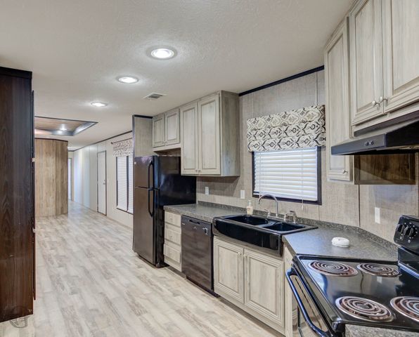 514 Middleton Road, Stonewall, LA 71078