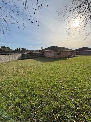 2100 Hickory, Deridder, LA 70634