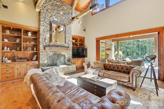 9208 Flying Eagle Lane, Charlotte, NC 28278