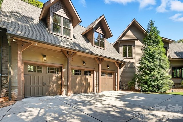 9208 Flying Eagle Lane, Charlotte, NC 28278