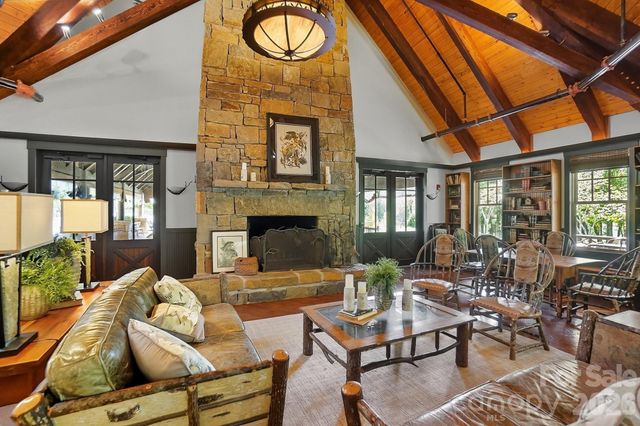 9208 Flying Eagle Lane, Charlotte, NC 28278