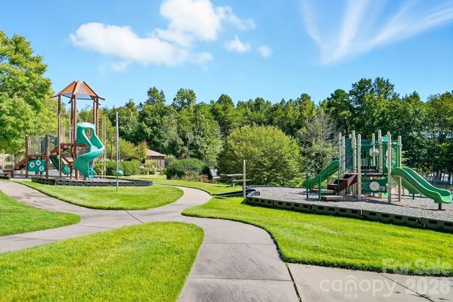 9208 Flying Eagle Lane, Charlotte, NC 28278