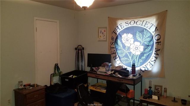 209 Richards, College Station, TX 77840