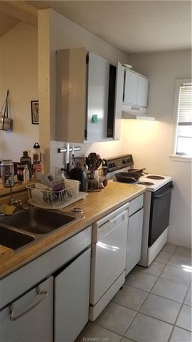 209 Richards, College Station, TX 77840