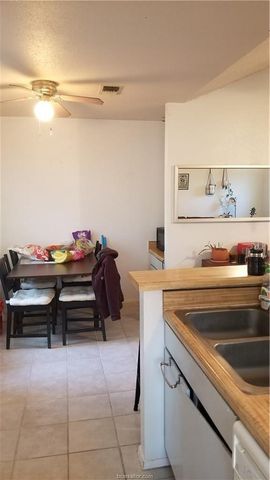 209 Richards, College Station, TX 77840