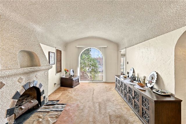 7819 Dalton, Los Angeles, CA 90047