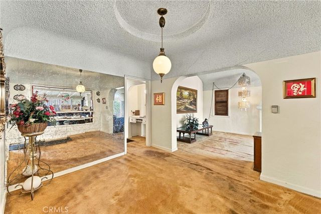 7819 Dalton, Los Angeles, CA 90047