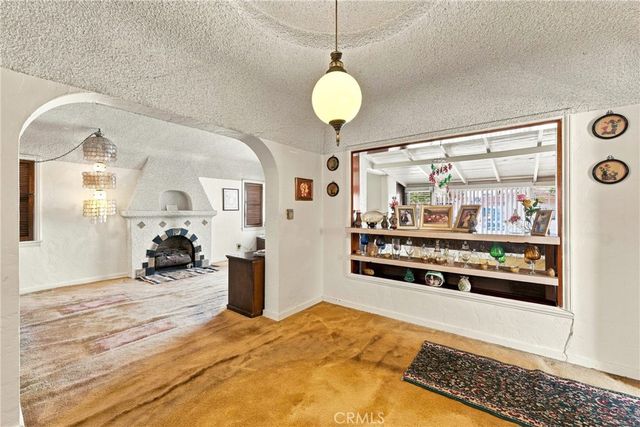 7819 Dalton, Los Angeles, CA 90047
