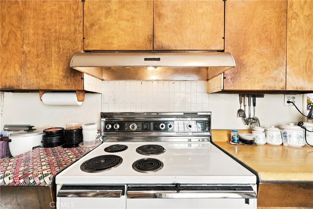 7819 Dalton, Los Angeles, CA 90047