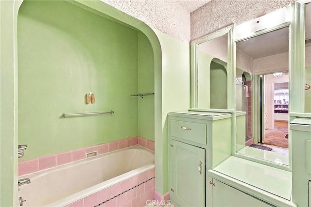 7819 Dalton, Los Angeles, CA 90047