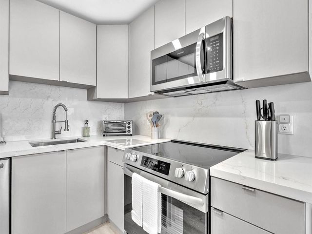 1421 S OCEAN Boulevard 503, Pompano Beach, FL 33062