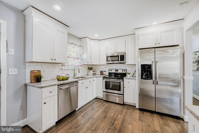 7803 RIVERDALE AVE, Rosedale, MD 21237