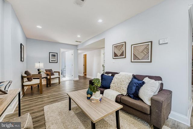 7803 RIVERDALE AVE, Rosedale, MD 21237