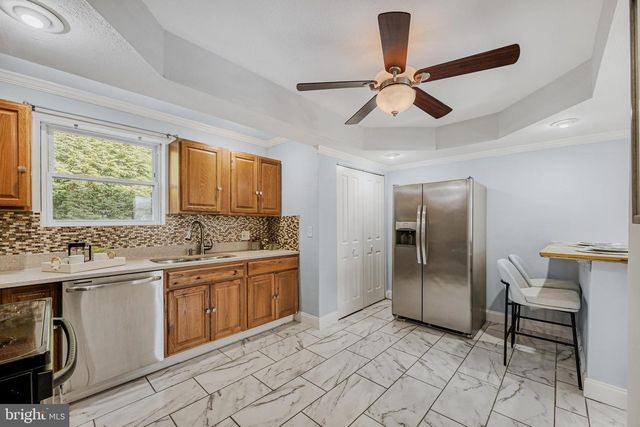 7803 RIVERDALE AVE, Rosedale, MD 21237