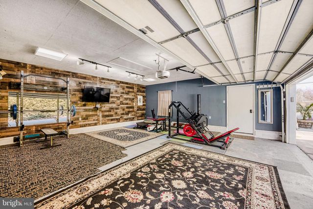 7803 RIVERDALE AVE, Rosedale, MD 21237