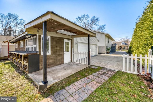 7803 RIVERDALE AVE, Rosedale, MD 21237