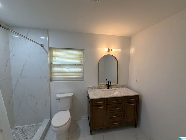 4605 HILLMAN DRIVE SW, Birmingham, AL 35221
