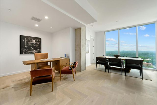 313 W 17th ST 2304, Austin, TX 78701