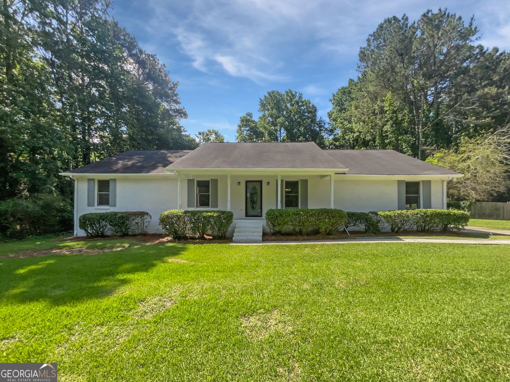 1583 Thornwood Drive, Jonesboro, GA 30236