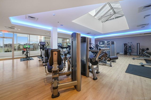 1 Renaissance Square 15E, White Plains, NY 10601