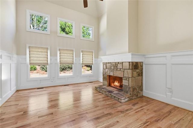 1538 Berkeley Court, Gainesville, GA 30501