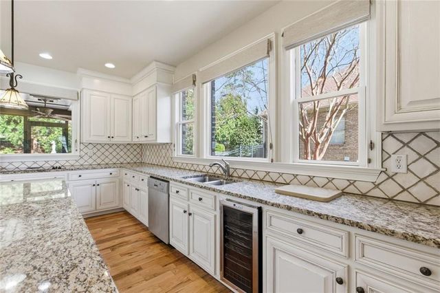 1538 Berkeley Court, Gainesville, GA 30501