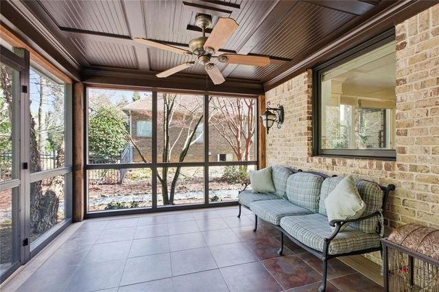 1538 Berkeley Court, Gainesville, GA 30501