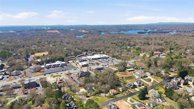 1538 Berkeley Court, Gainesville, GA 30501