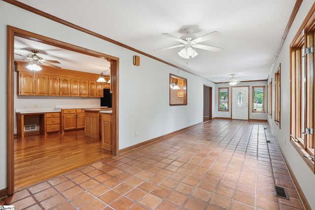 211 Bennett Circle, Spartanburg, SC 29307