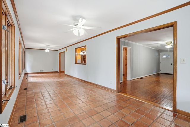 211 Bennett Circle, Spartanburg, SC 29307