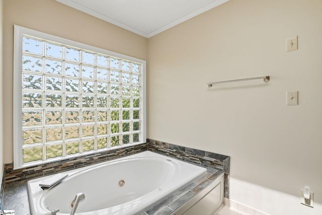 211 Bennett Circle, Spartanburg, SC 29307