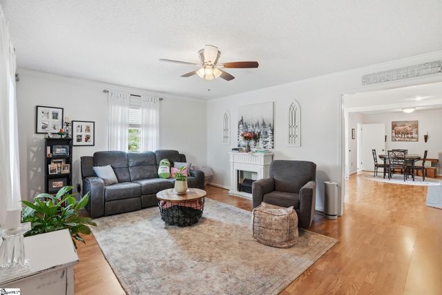 211 Bennett Circle, Spartanburg, SC 29307