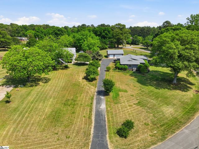 211 Bennett Circle, Spartanburg, SC 29307